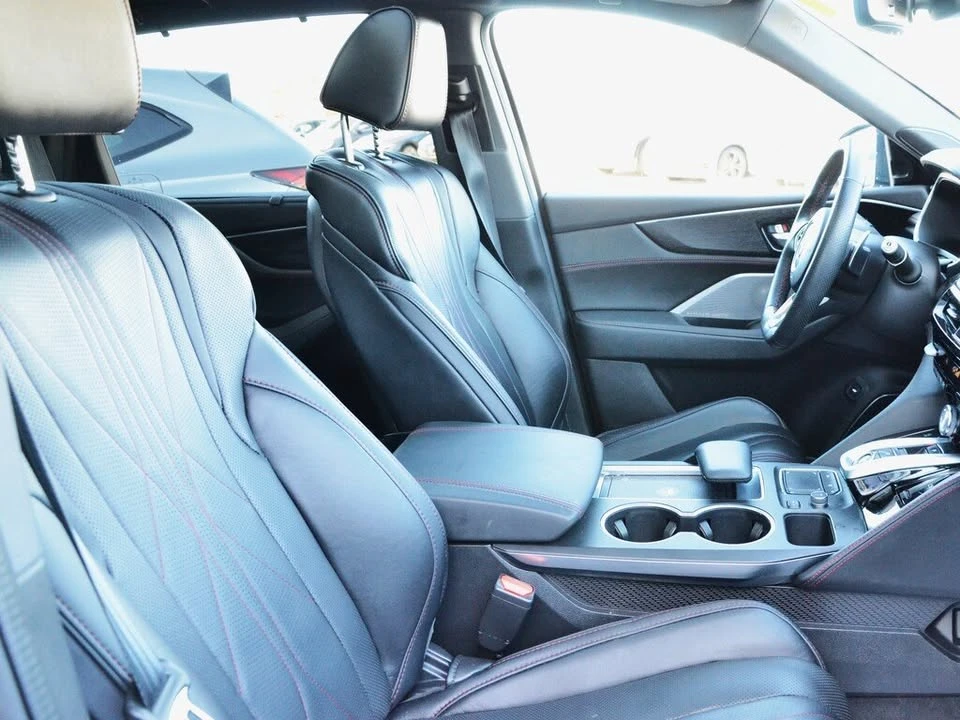 2023 Acura MDX 4th Gen - Image 9 of 18