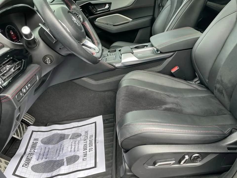2023 Acura MDX 4th Gen - Image 10 of 15