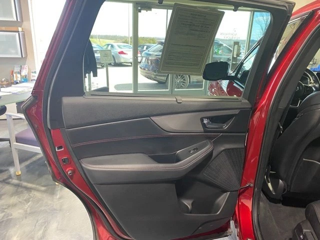 2023 Acura MDX 4th Gen - Image 13 of 20