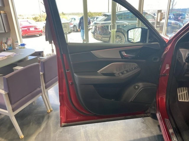2023 Acura MDX 4th Gen - Image 11 of 20