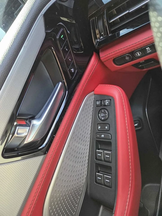 2023 Acura MDX 4th Gen - Image 16 of 20