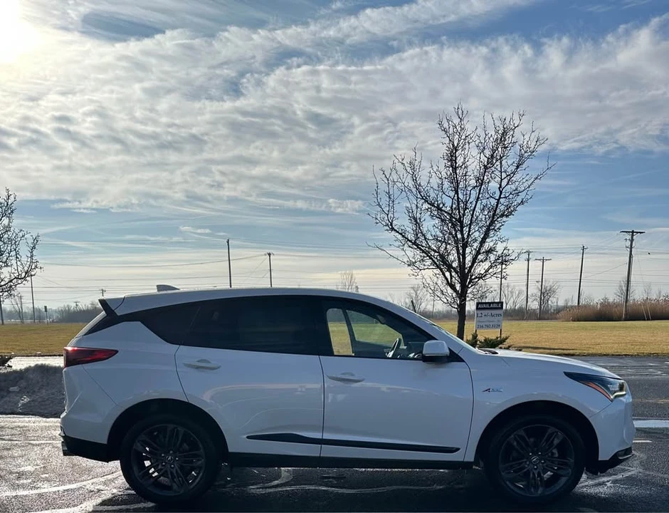 2023 Acura RDX 3rd Gen - Image 3 of 10
