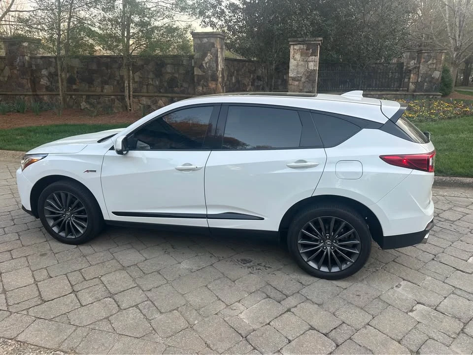 2023 Acura RDX 3rd Gen - Image 9 of 16