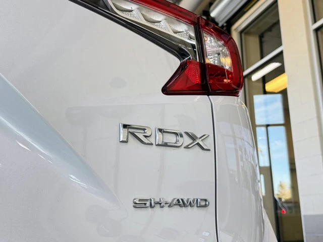 2023 Acura RDX 3rd Gen - Image 9 of 20