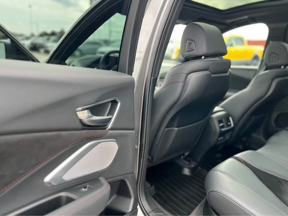 2023 Acura RDX 3rd Gen - Image 13 of 17