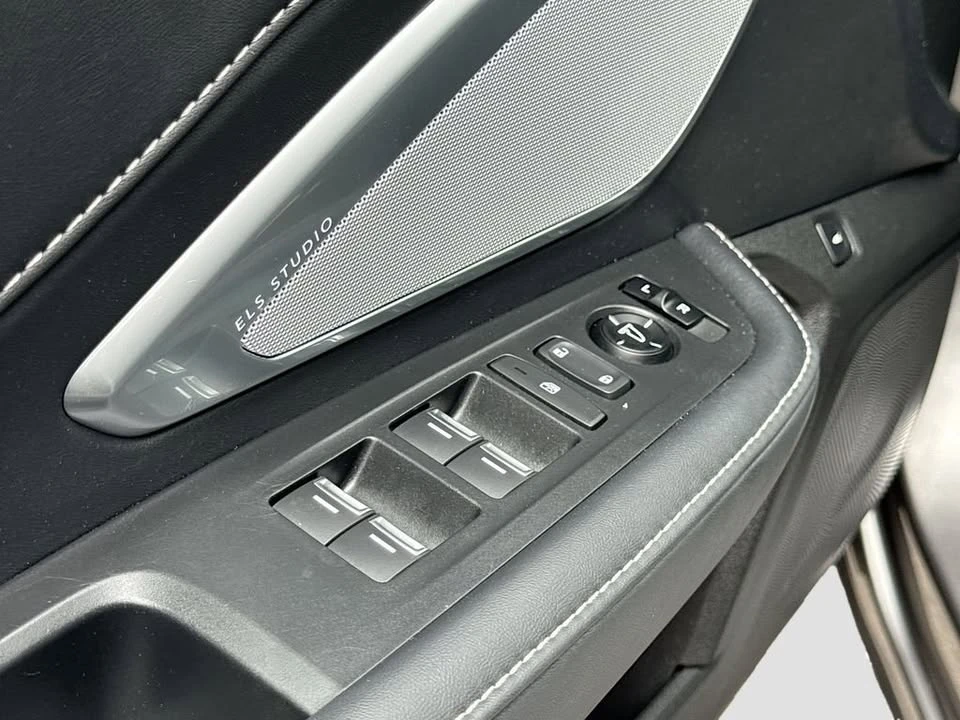 2023 Acura RDX 3rd Gen - Image 18 of 20