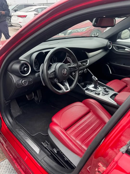 2023 Alfa Romeo 164 - Image 2 of 4