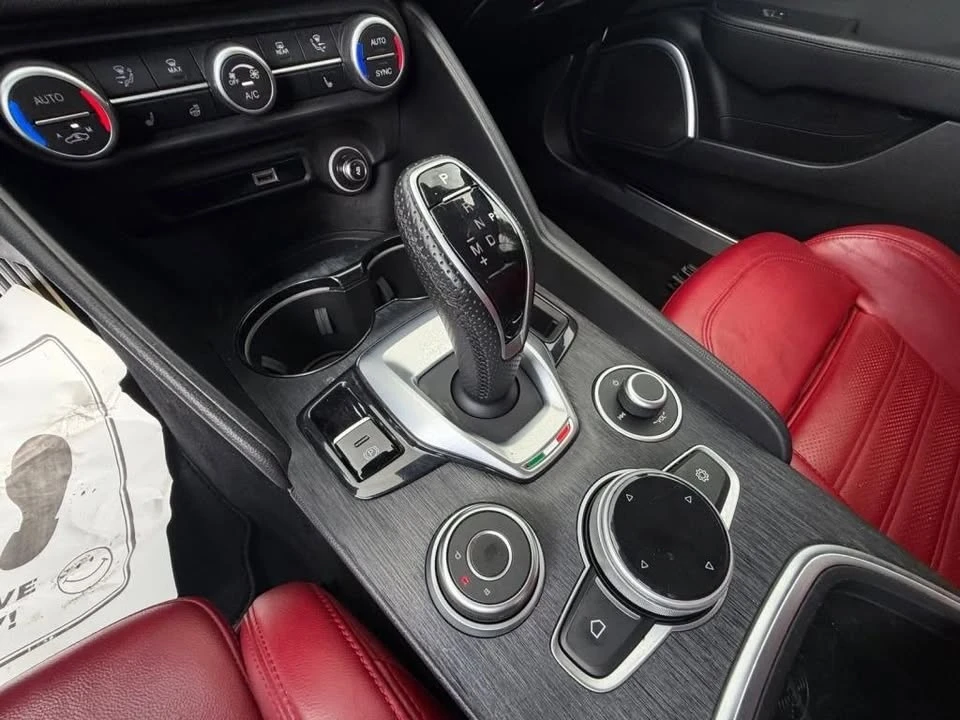 2023 Alfa Romeo Giulia - Image 20 of 20