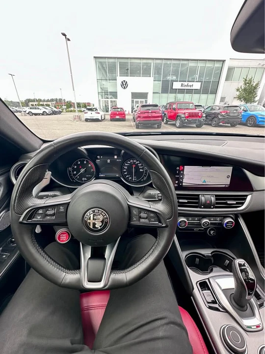 2023 Alfa Romeo Giulia - Image 7 of 7
