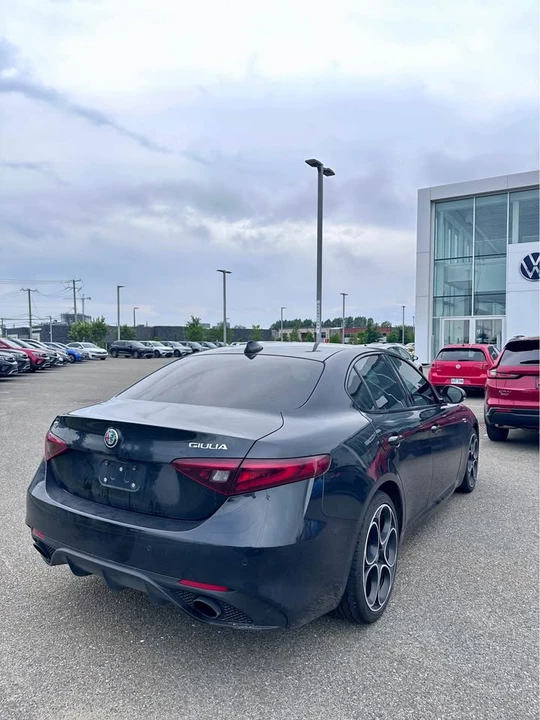 2023 Alfa Romeo Giulia - Image 5 of 7