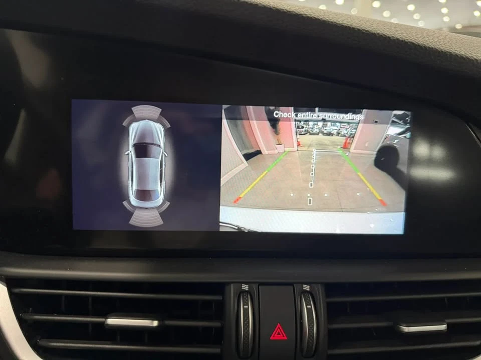 2023 Alfa Romeo Giulia - Image 18 of 20