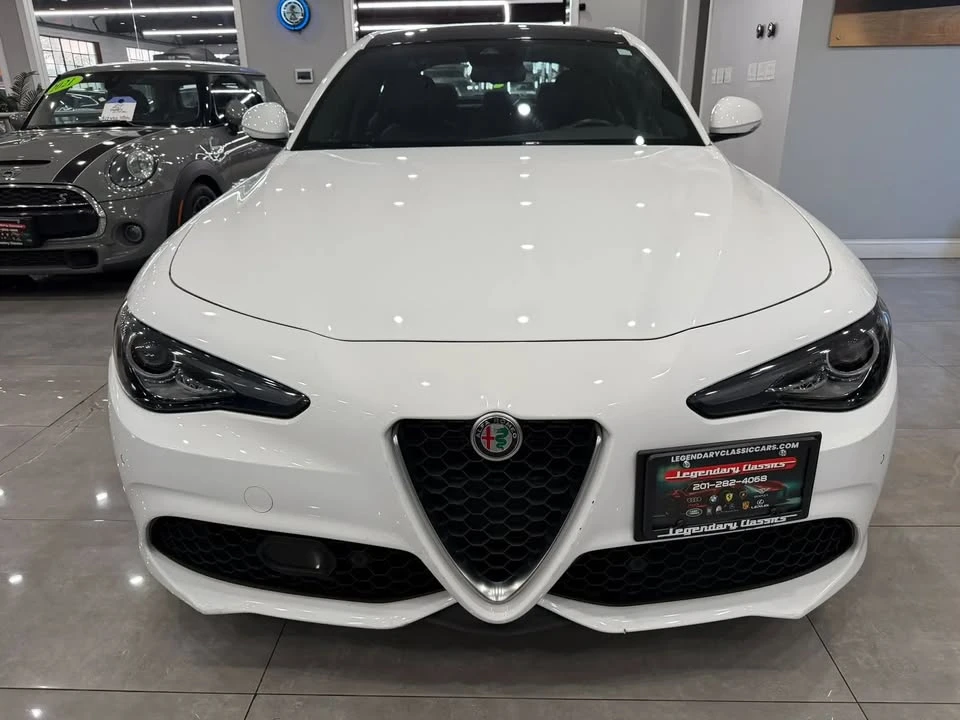 2023 Alfa Romeo Giulia - Image 7 of 20