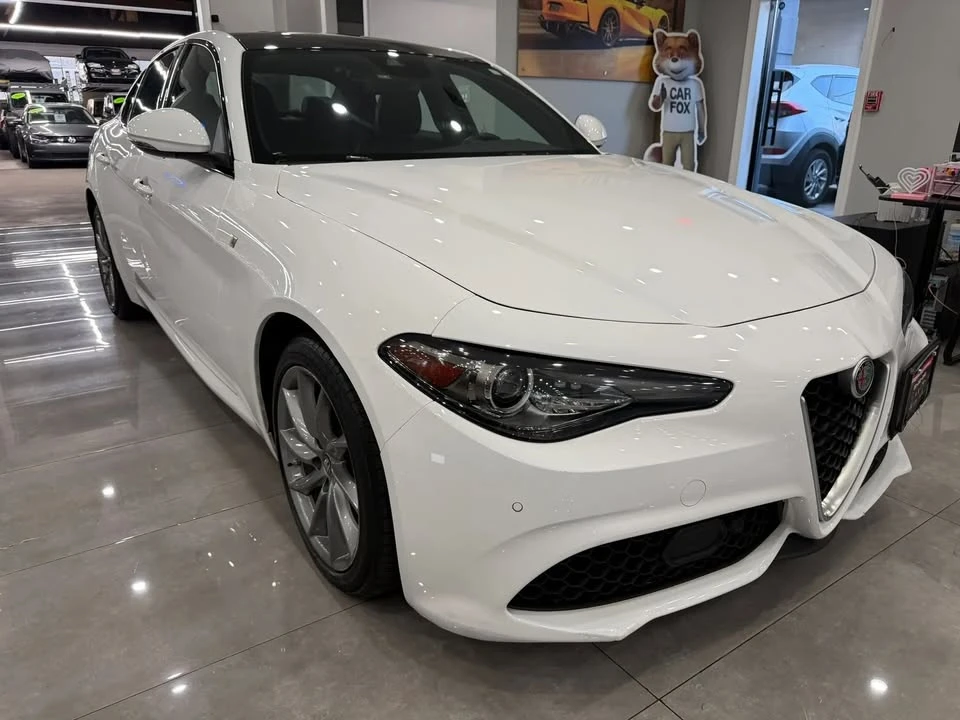 2023 Alfa Romeo Giulia - Image 6 of 20