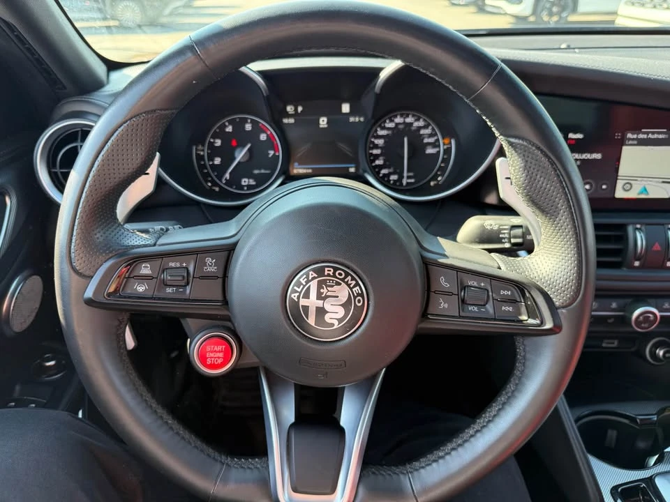 2023 Alfa Romeo Giulia - Image 12 of 12