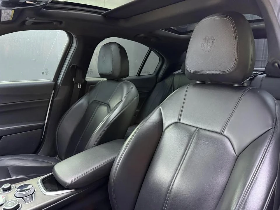 2023 Alfa Romeo Giulia - Image 11 of 20
