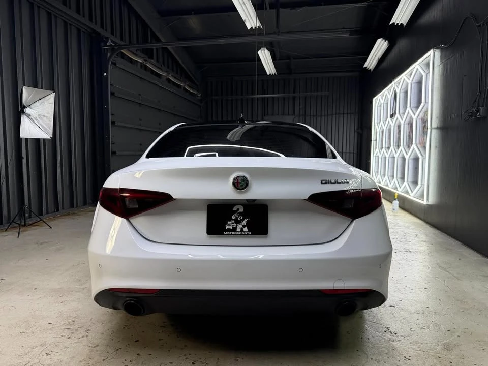 2023 Alfa Romeo Giulia - Image 8 of 20