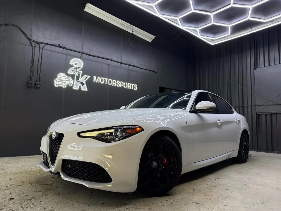 2023 Alfa Romeo Giulia - Image 2 of 20