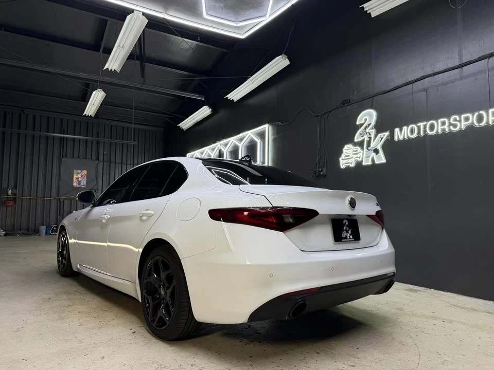 2023 Alfa Romeo Giulia - Image 7 of 20