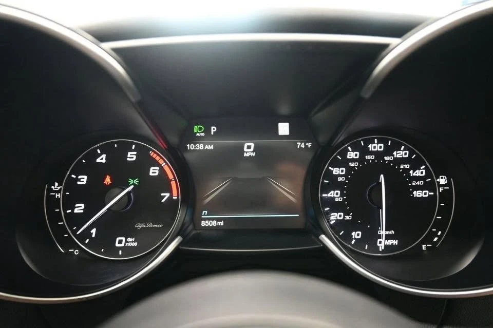 2023 Alfa Romeo Giulia - Image 11 of 20