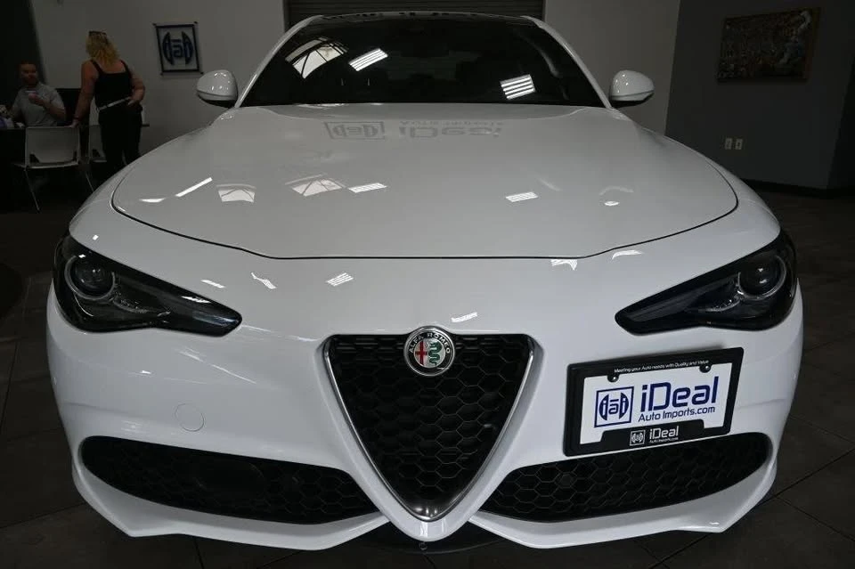 2023 Alfa Romeo Giulia - Image 8 of 20