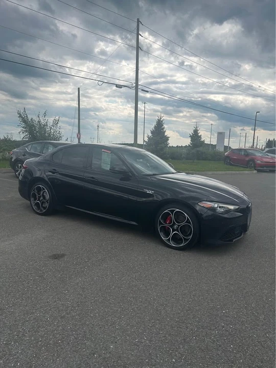 2023 Alfa Romeo Giulia - Image 2 of 9
