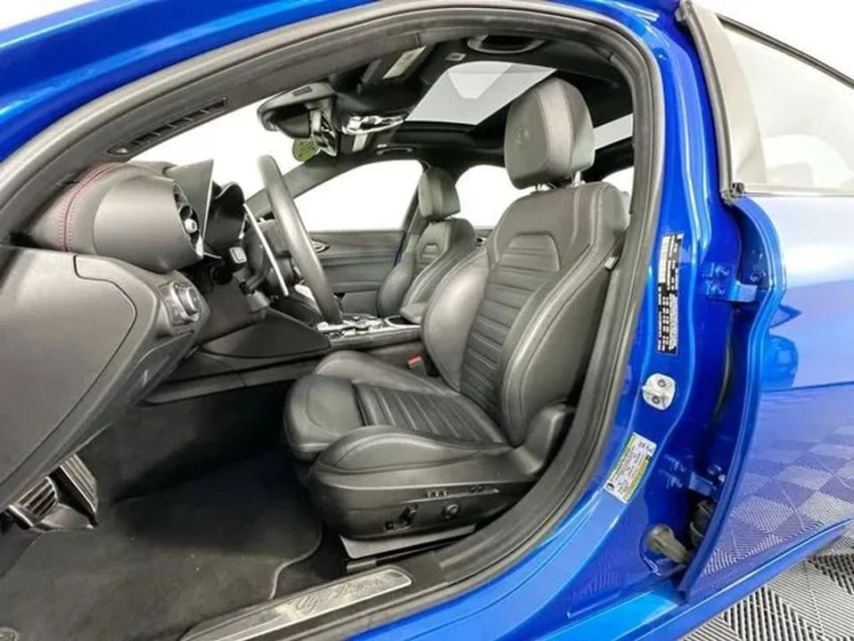 2023 Alfa Romeo Giulia - Image 11 of 20