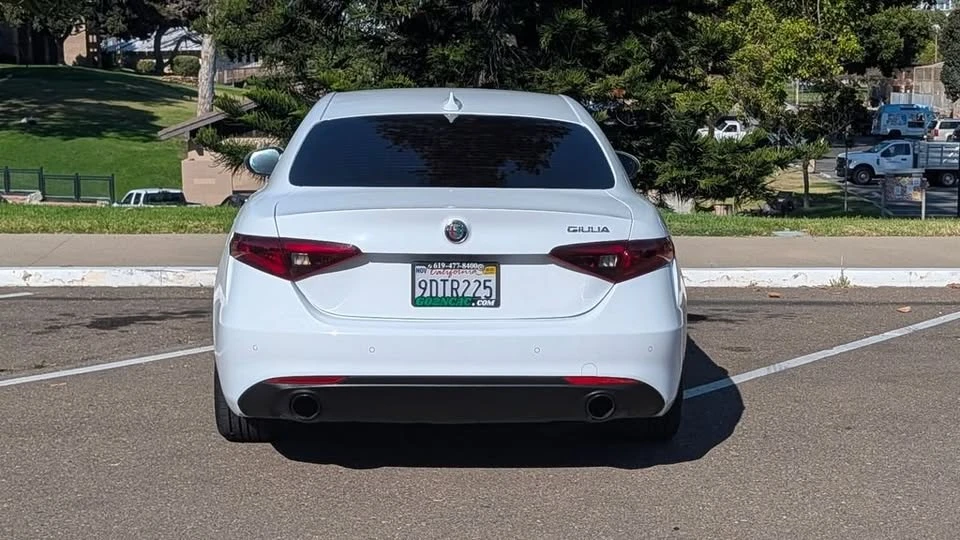 2023 Alfa Romeo Giulia - Image 13 of 14