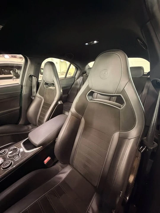 2023 Alfa Romeo Giulia - Image 7 of 10