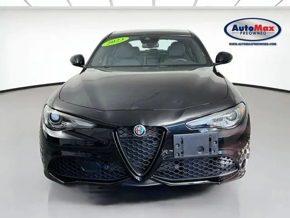2023 Alfa Romeo Giulia - Image 5 of 20