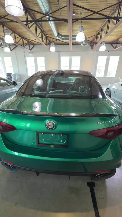 2023 Alfa Romeo Giulia - Image 2 of 10