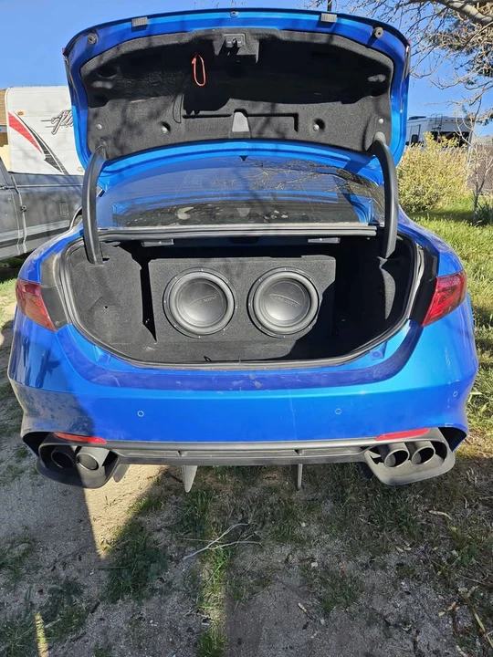 2023 Alfa Romeo Giulia Quadrifoglio - Image 4 of 5