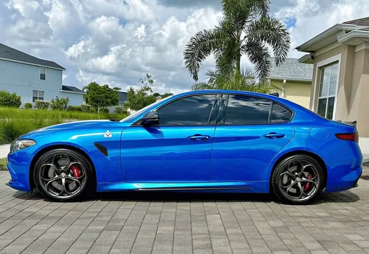 2023 Alfa Romeo Giulia Quadrifoglio Carbon Edition Sedan 4D
