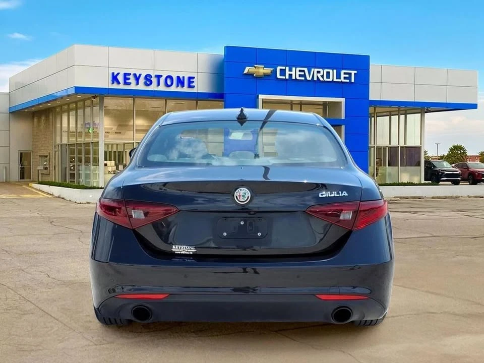 2023 Alfa Romeo Giulia - Image 6 of 20