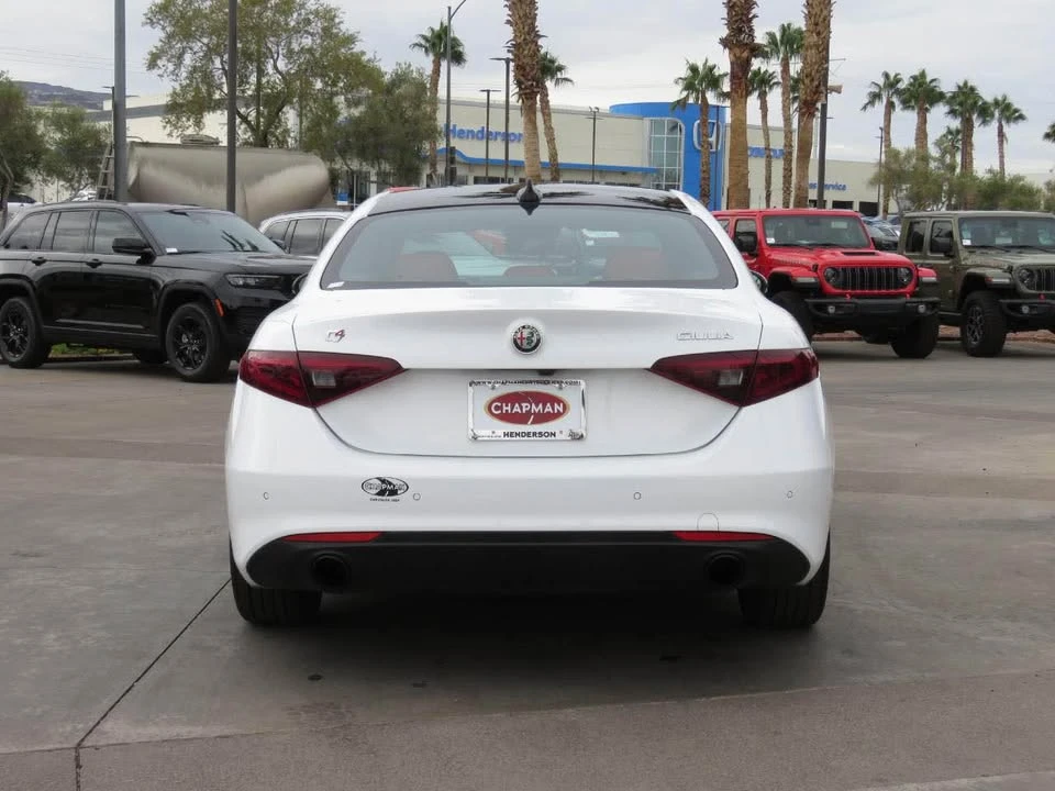 2023 Alfa Romeo Giulia - Image 12 of 14