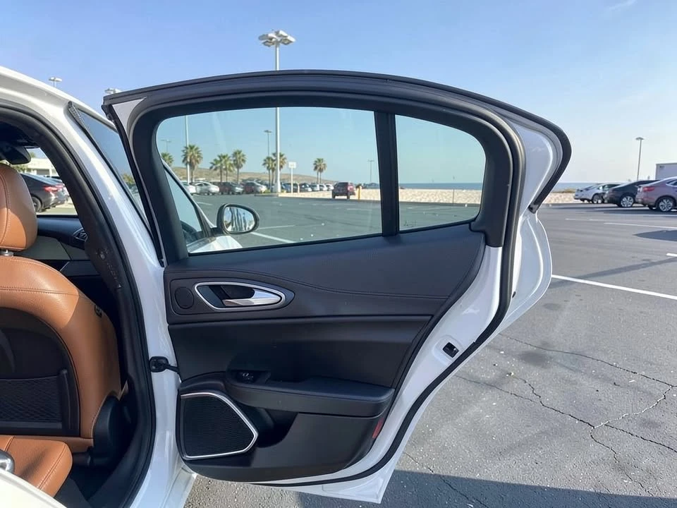 2023 Alfa Romeo Giulia - Image 17 of 20