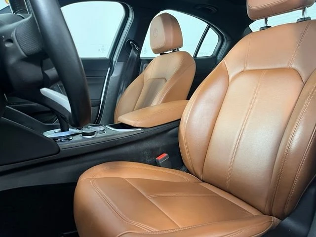 2023 Alfa Romeo Giulia - Image 11 of 20