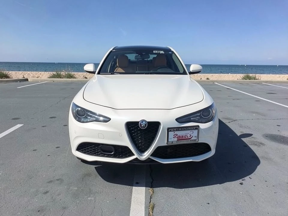 2023 Alfa Romeo Giulia - Image 2 of 20