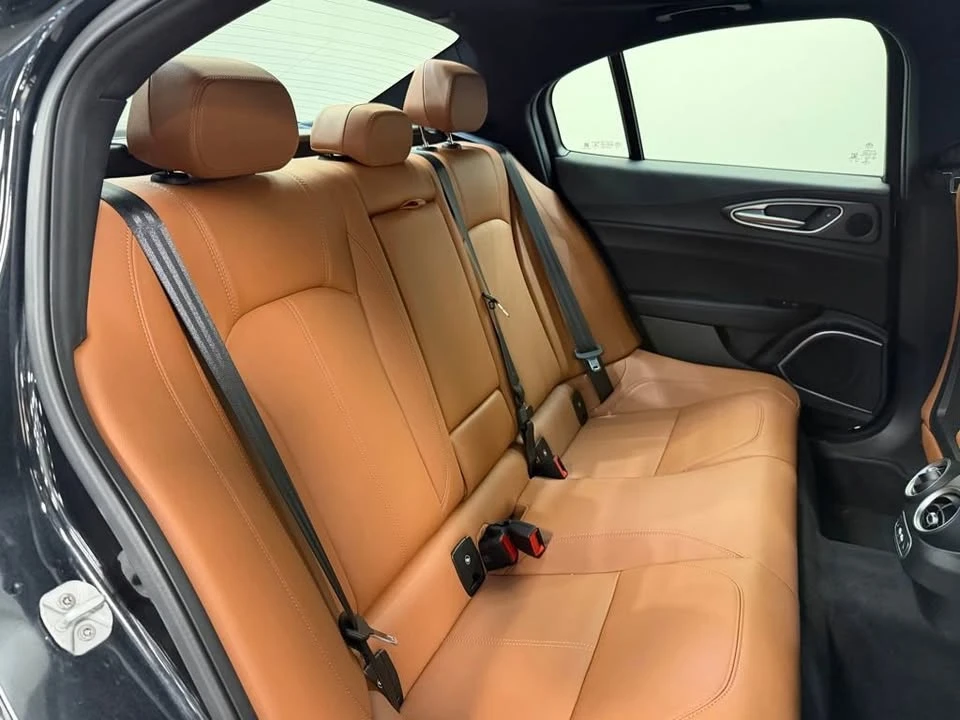 2023 Alfa Romeo Giulia - Image 18 of 20