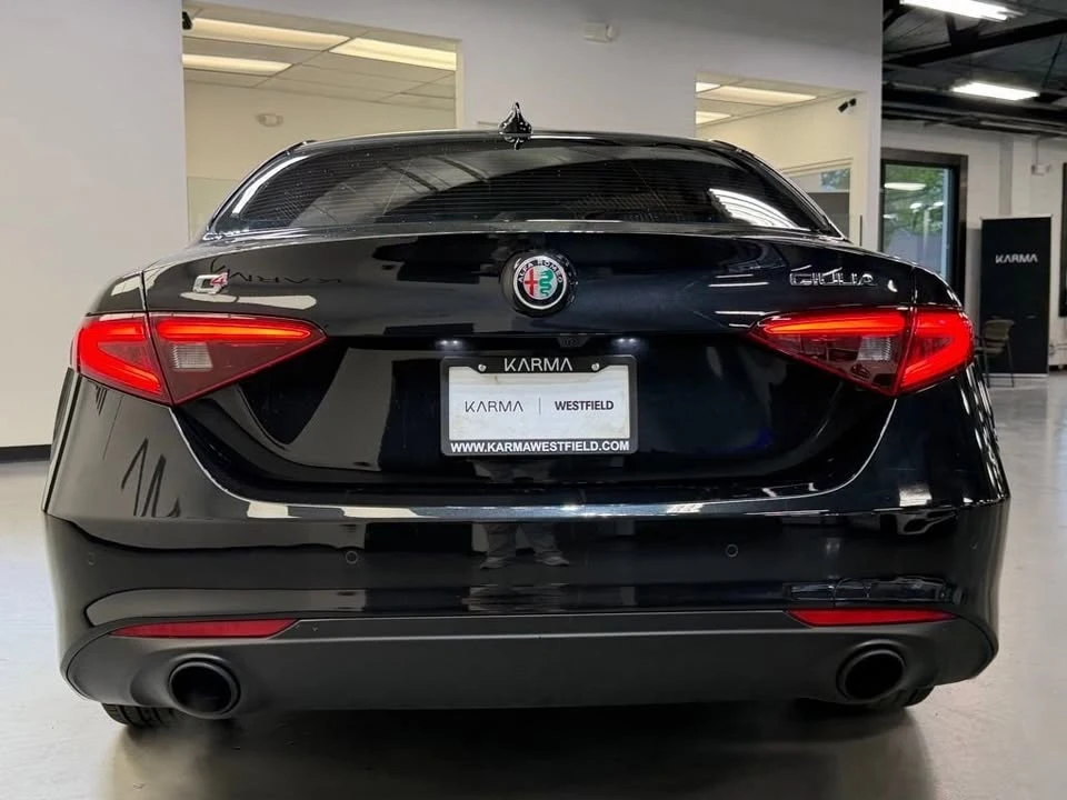 2023 Alfa Romeo Giulia - Image 6 of 20