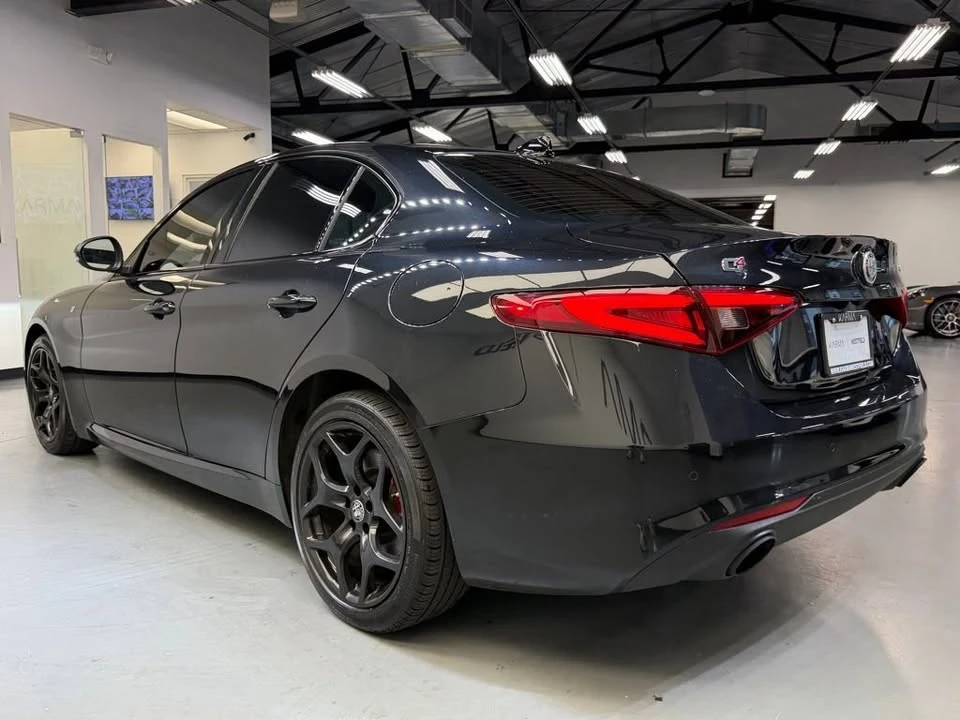 2023 Alfa Romeo Giulia - Image 5 of 20