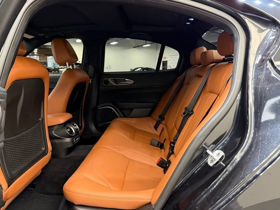 2023 Alfa Romeo Giulia - Image 14 of 20