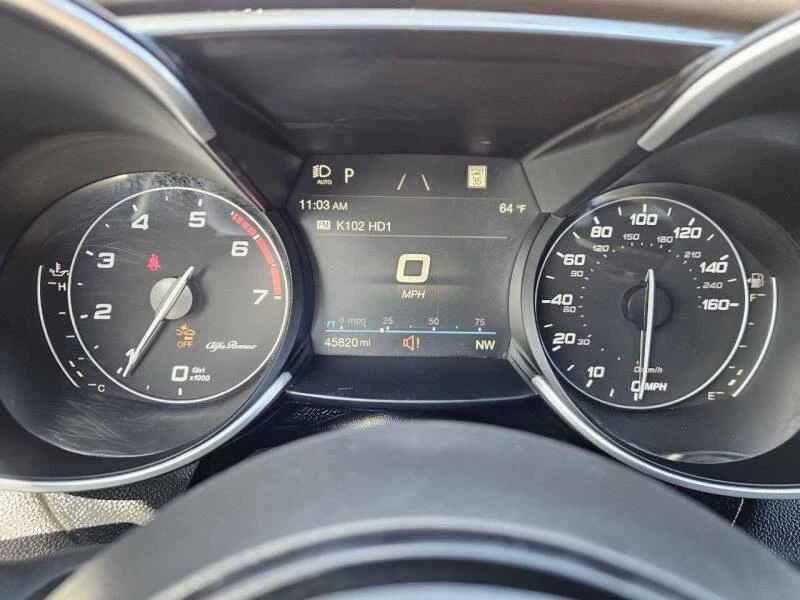 2023 Alfa Romeo Giulia - Image 16 of 16