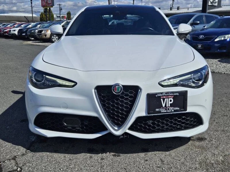 2023 Alfa Romeo Giulia - Image 7 of 16