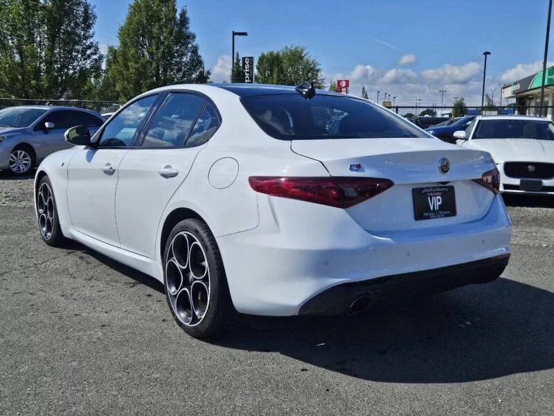 2023 Alfa Romeo Giulia - Image 3 of 16