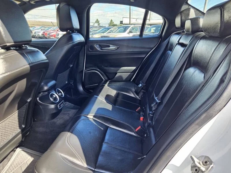 2023 Alfa Romeo Giulia - Image 11 of 16