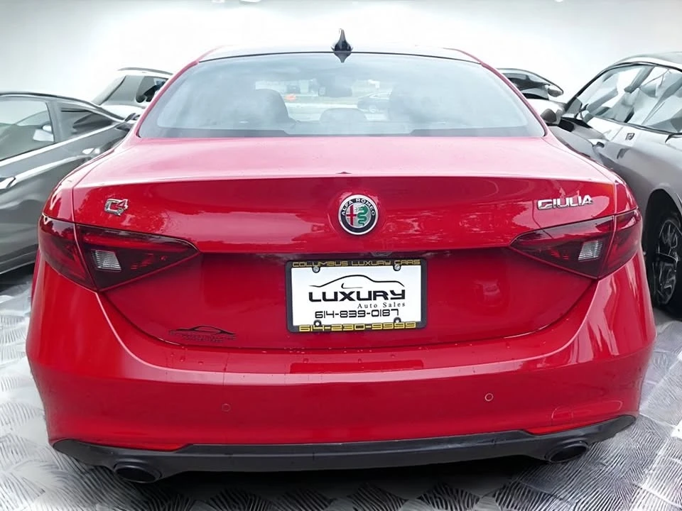 2023 Alfa Romeo Giulia - Image 15 of 20