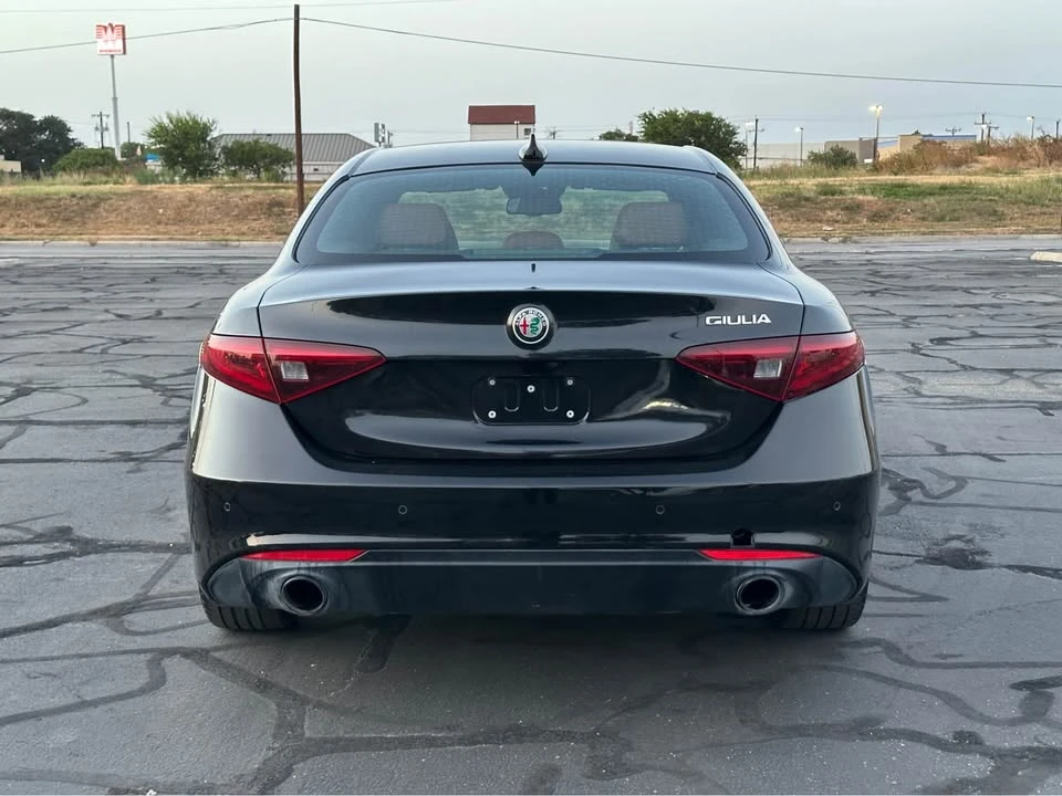 2023 Alfa Romeo Giulia - Image 4 of 16