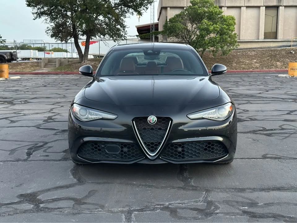 2023 Alfa Romeo Giulia - Image 8 of 16