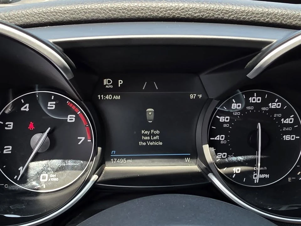 2023 Alfa Romeo Giulia - Image 11 of 18
