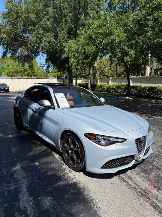 2023 Alfa Romeo Giulia - Image 3 of 12